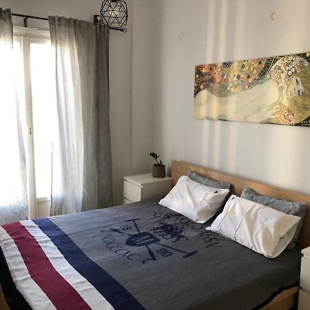 Cosy Apartment In Metaxourgeio Athènes Extérieur photo